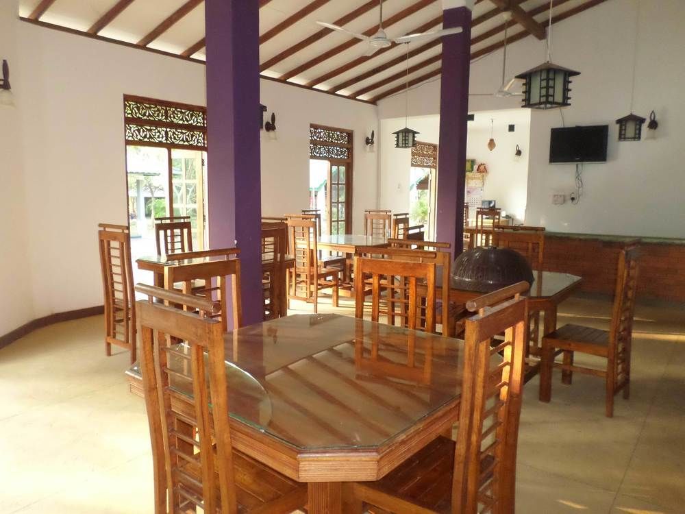 Lokuge Grand Resort Kataragama Dış mekan fotoğraf