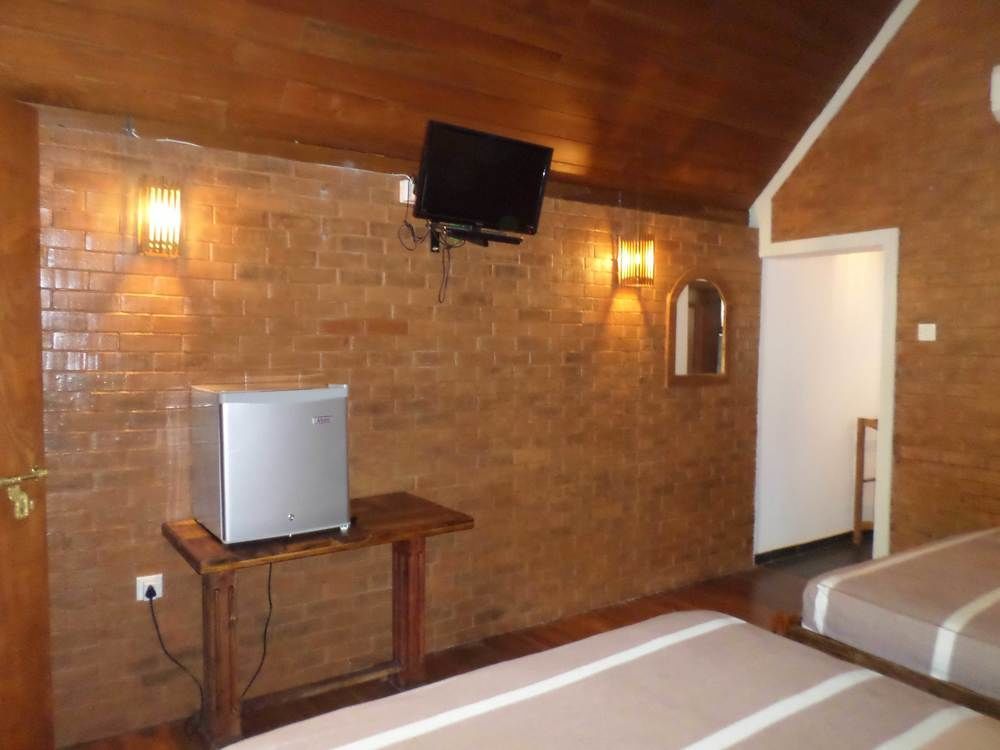 Lokuge Grand Resort Kataragama Dış mekan fotoğraf